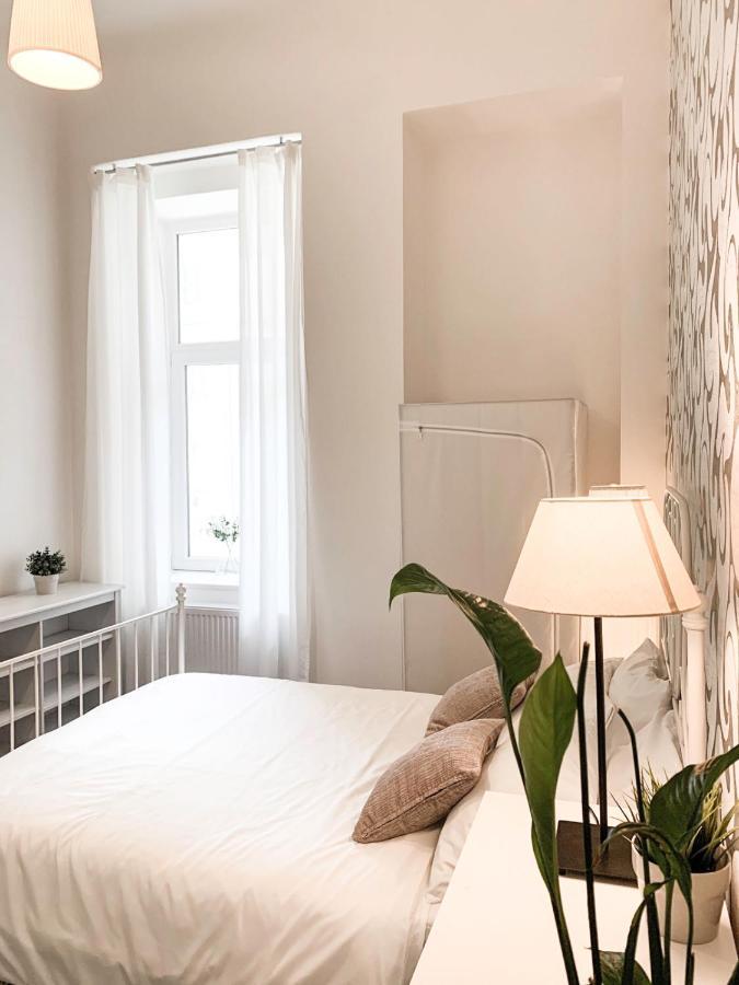 Apartment Preslova Прага Экстерьер фото